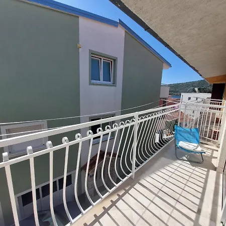 Mara Apartment Primosten Primošten