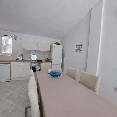 Mara Apartment Primosten Primošten