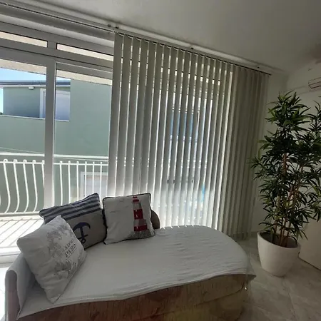Mara Apartment Primosten *